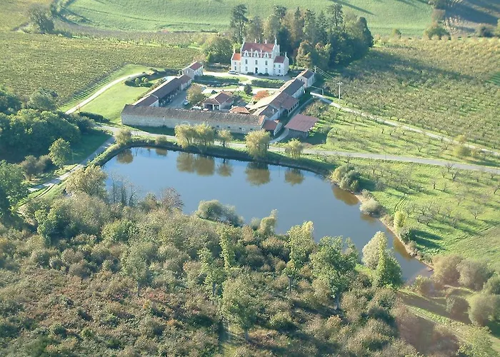 Les Vergers Du Faure Bed and Breakfast *